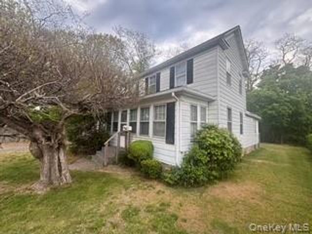 914 Osborn Avenue, Riverhead, NY 11901