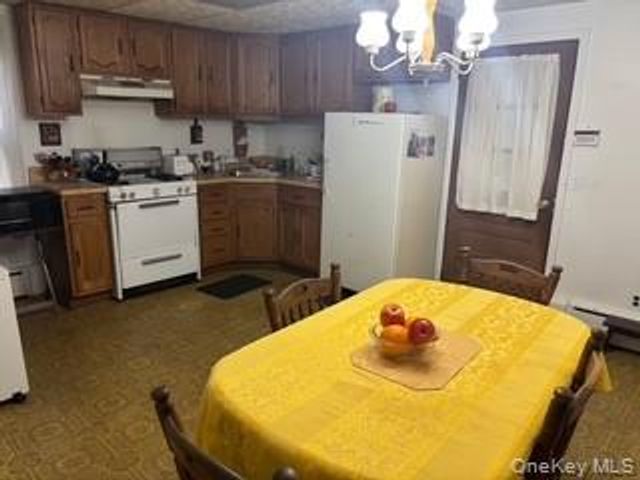 914 Osborn Avenue, Riverhead, NY 11901
