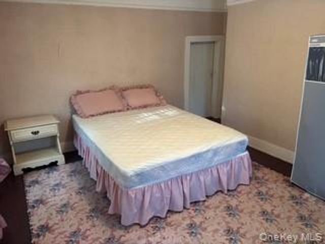 914 Osborn Avenue, Riverhead, NY 11901