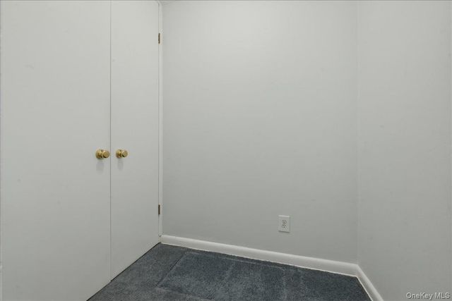 100 Brooklyn Avenue 4V, Freeport, NY 11520