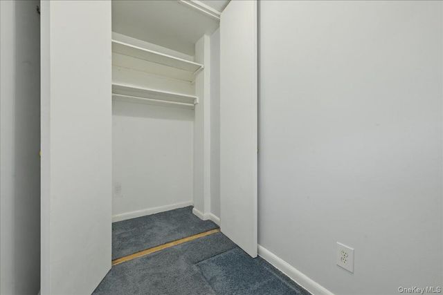 100 Brooklyn Avenue 4V, Freeport, NY 11520