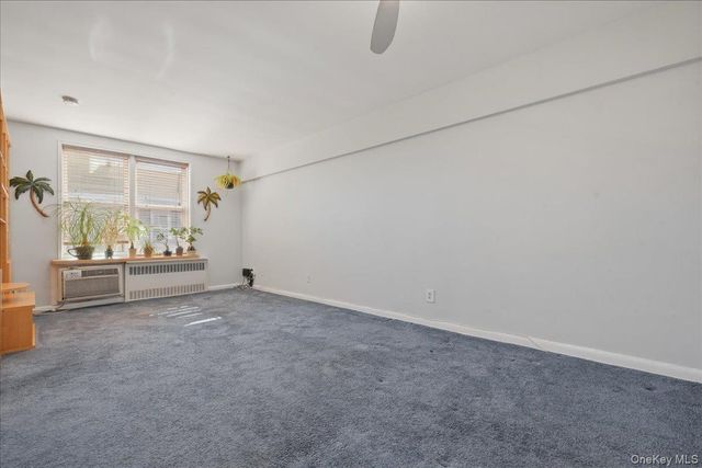 100 Brooklyn Avenue 4V, Freeport, NY 11520