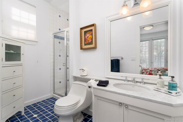 3 Polo Grounds Lane, East Quogue, NY 11942