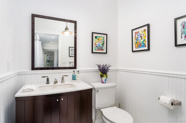 3 Polo Grounds Lane, East Quogue, NY 11942