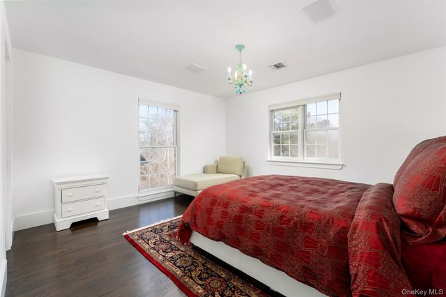 3 Polo Grounds Lane, East Quogue, NY 11942