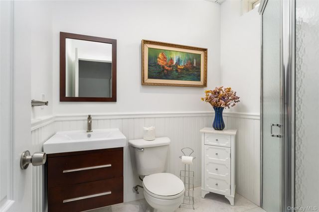 3 Polo Grounds Lane, East Quogue, NY 11942