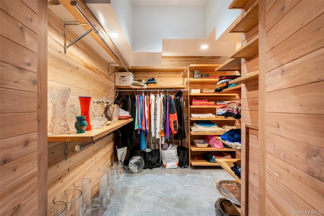 3 Polo Grounds Lane, East Quogue, NY 11942