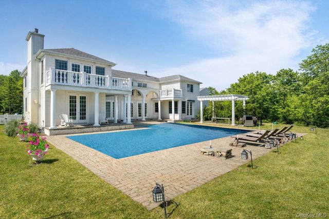 3 Polo Grounds Lane, East Quogue, NY 11942