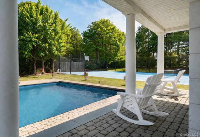 3 Polo Grounds Lane, East Quogue, NY 11942