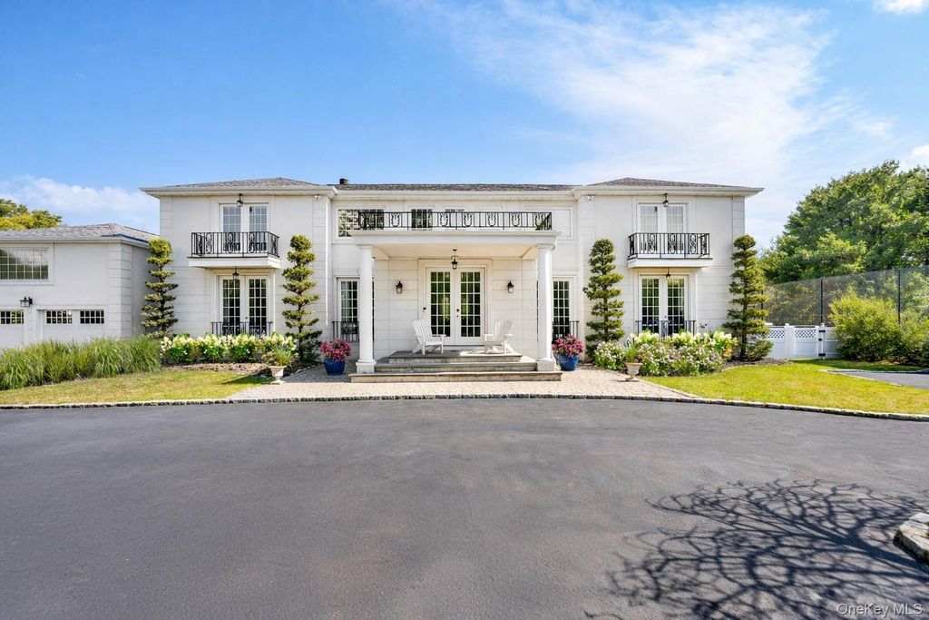 3 Polo Grounds Lane, East Quogue, NY 11942