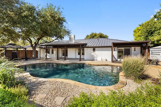 4210 Creekdale Drive, Dallas, TX 75229