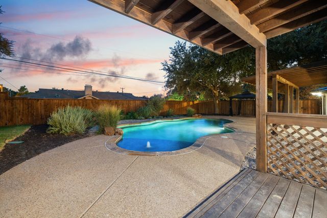 4210 Creekdale Drive, Dallas, TX 75229