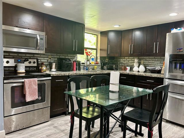 740 NE 199th Street 206G, Miami, FL 33179