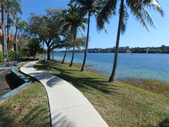 740 NE 199th Street 206G, Miami, FL 33179
