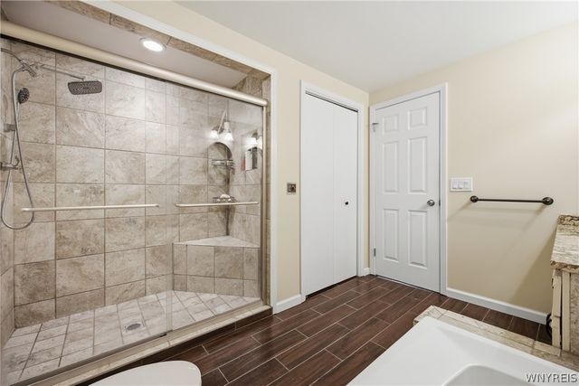 153 Cimarand Drive, Amherst, NY 14221