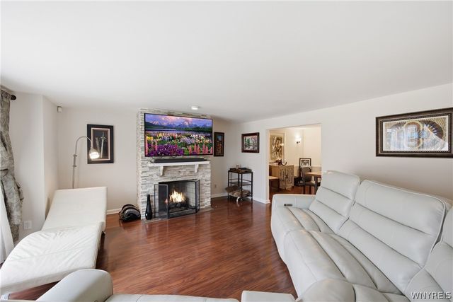 153 Cimarand Drive, Amherst, NY 14221