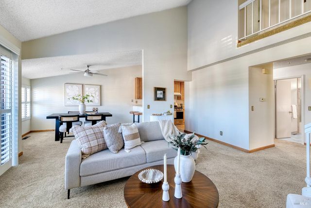 1114 Redwood Blvd, Novato, CA 94947