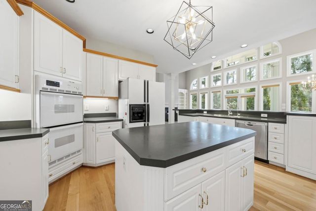 1001 Shoal Creek Court, Greensboro, GA 30642