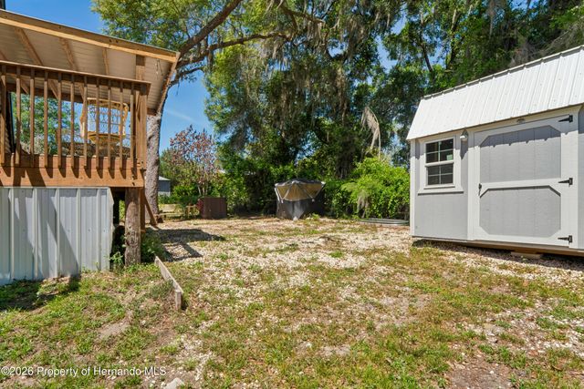 9366 County Road 649, Bushnell, FL 33513