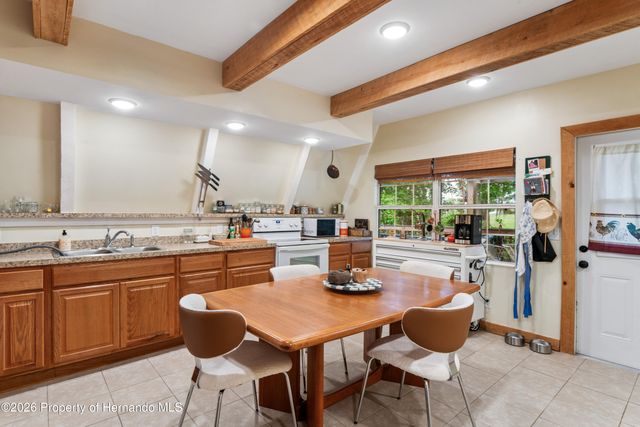 9366 County Road 649, Bushnell, FL 33513