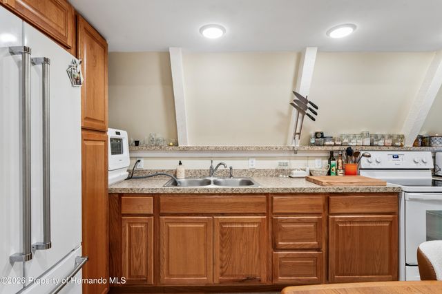 9366 County Road 649, Bushnell, FL 33513