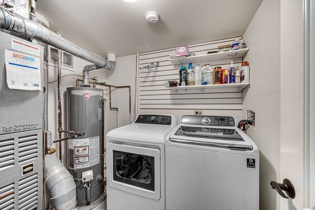 36217 N Old Creek Court, Gurnee, IL 60031