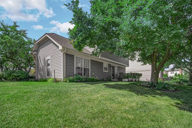 36217 N Old Creek Court, Gurnee, IL 60031