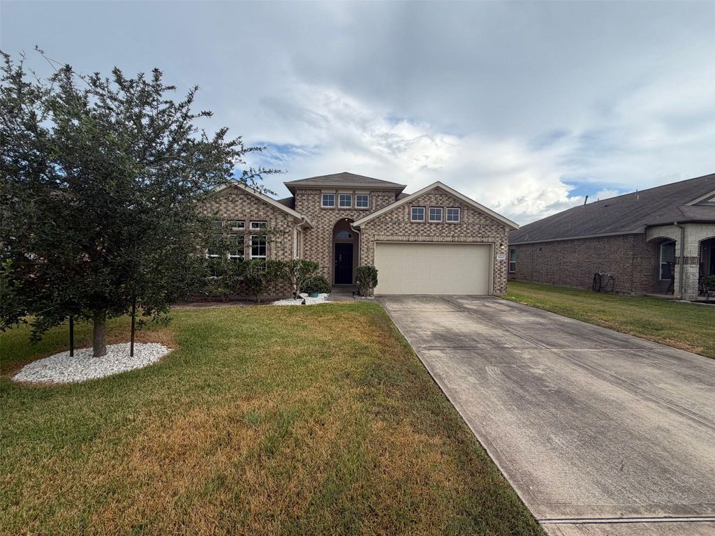 7820 Amber Court, Texas City, TX 77591