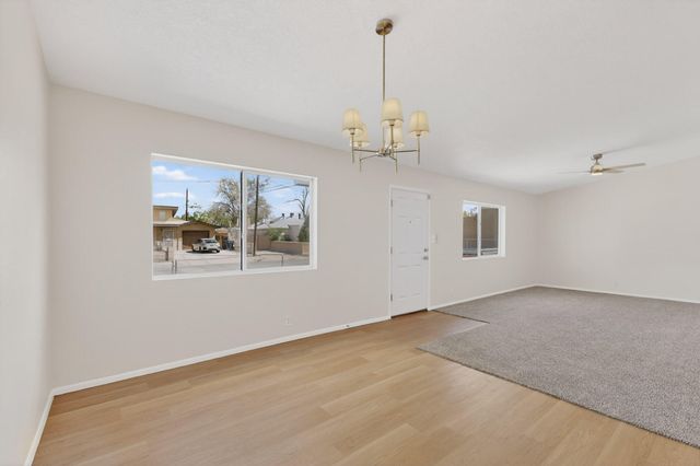 108 Garfield Avenue SE, Albuquerque, NM 87102