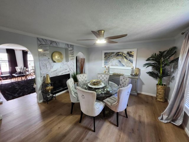 8178 Slate Ridge Boulevard, Reynoldsburg, OH 43068