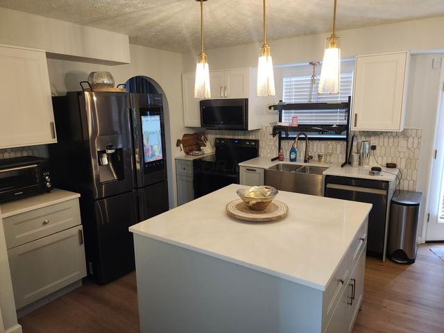 8178 Slate Ridge Boulevard, Reynoldsburg, OH 43068