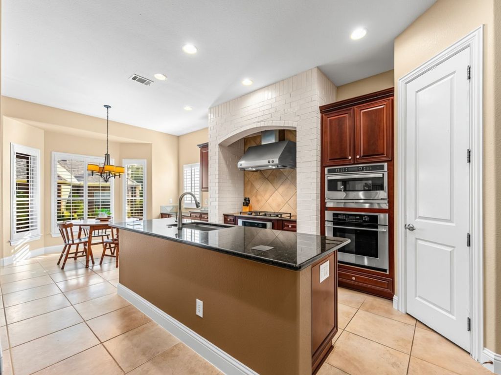 7122 Lake Mead Court, Frisco, TX 75036 — photo 3