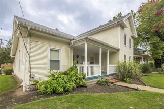 201 S Oak Street, Buchanan, MI 49107