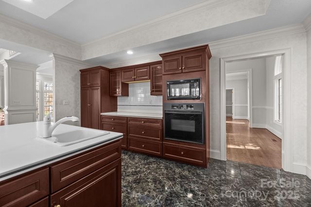 14816 Lonesome Oak Circle, Charlotte, NC 28278