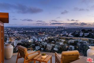 8572 Hillside Avenue, Los Angeles, CA 90069