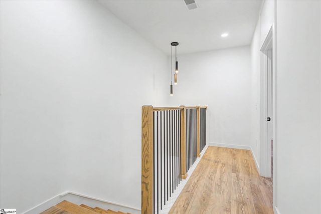 8 Mckinley Drive, Greenville, SC 29611