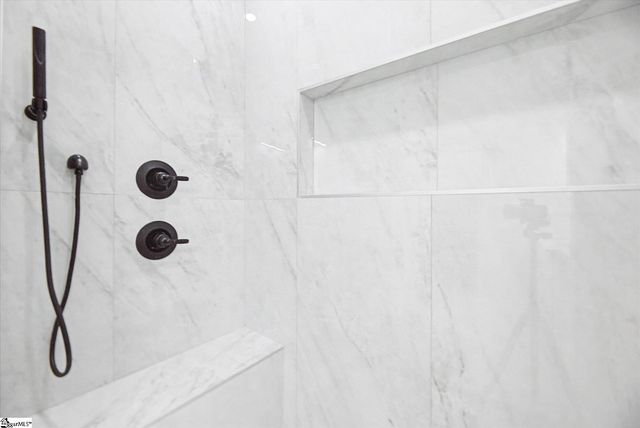 8 Mckinley Drive, Greenville, SC 29611