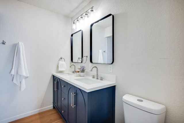 2421 W Jewell St, Wichita, KS 67213