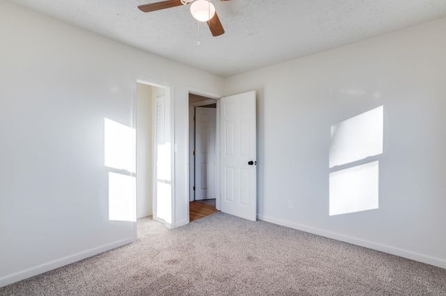 2421 W Jewell St, Wichita, KS 67213