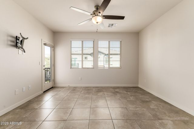 1861 E FRYE Road 101, Gilbert, AZ 85295