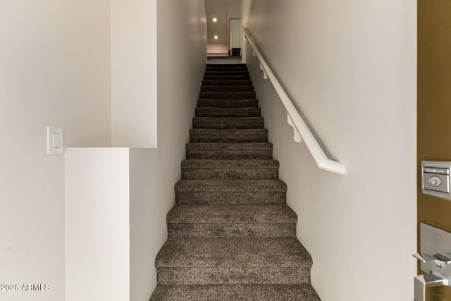 1861 E FRYE Road 101, Gilbert, AZ 85295