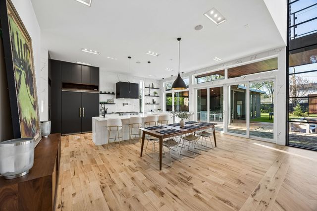 4323 Middleton Road, Dallas, TX 75229