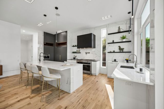 4323 Middleton Road, Dallas, TX 75229