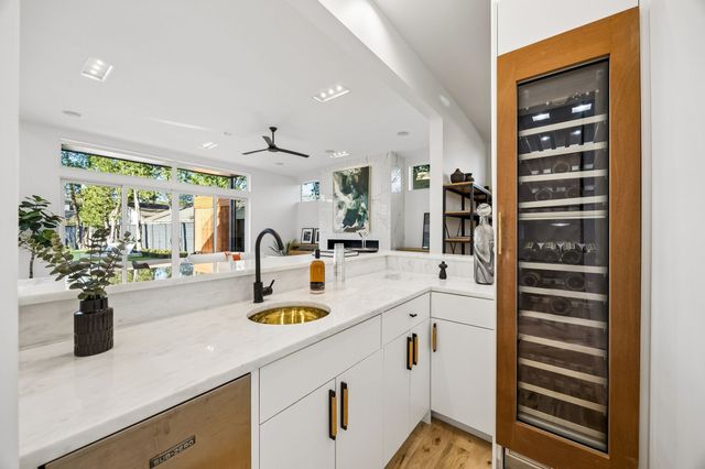 4323 Middleton Road, Dallas, TX 75229