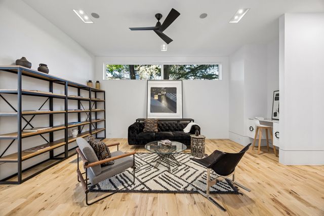 4323 Middleton Road, Dallas, TX 75229