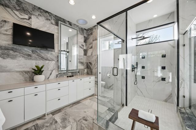 4323 Middleton Road, Dallas, TX 75229