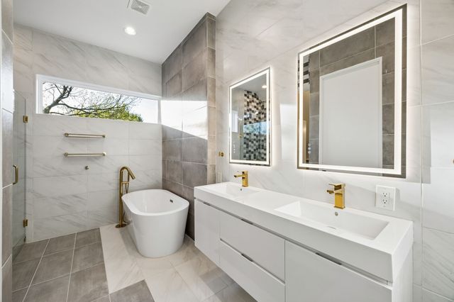 4323 Middleton Road, Dallas, TX 75229