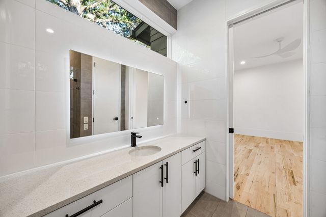 4323 Middleton Road, Dallas, TX 75229