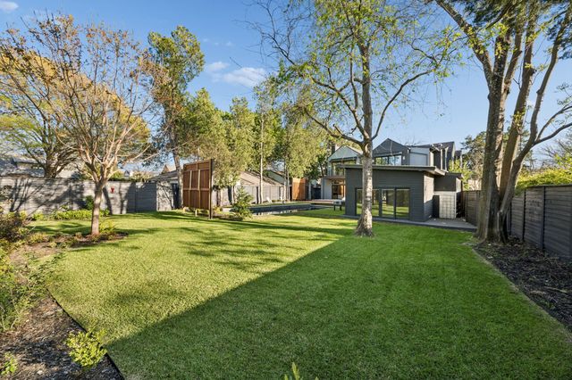 4323 Middleton Road, Dallas, TX 75229