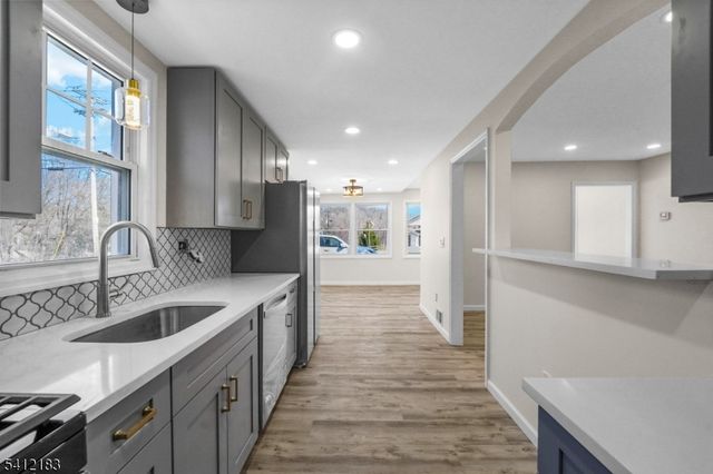 728 Glen Rd, Sparta Twp., NJ 07871